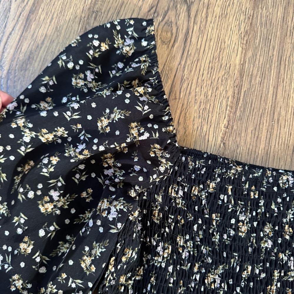 Floral Smocked Long Sleeve Maternity Dress Size: L - Picture 6 of 12